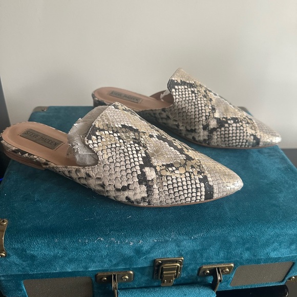 Steve Madden Snakeskin print mule size 10 - Picture 4 of 4